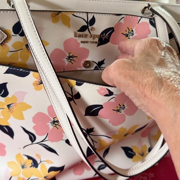 Kate Spade Pink and Yellow Floral Tote zipper interior padded large compartment - Picture 2 of 14